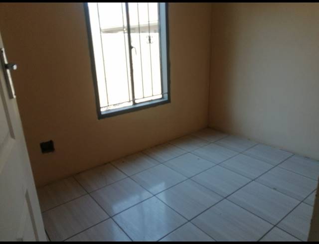 2 BEDROOM HOUSE FOR SALE IN STRETFORD